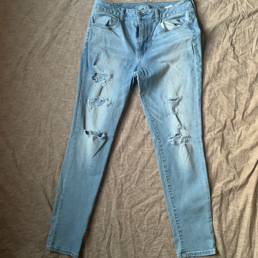 American Eagle high rise distressed jeggings